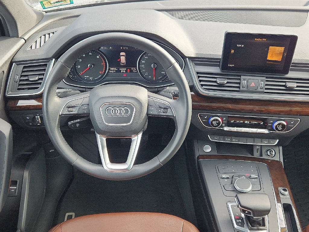 Used 2019 Audi Q5 2.0T Premium Plus w/ Convenience Package AWD/4WD image 4