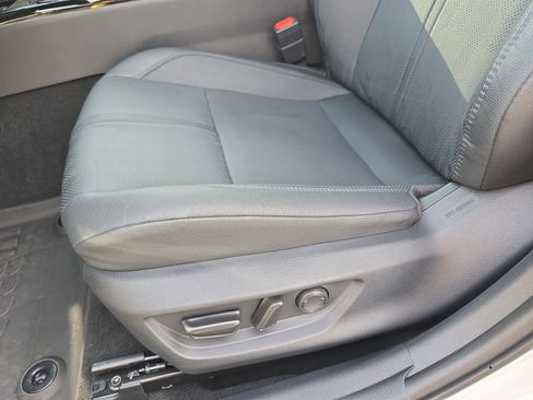 Used 2025 Toyota Camry XSE image 27