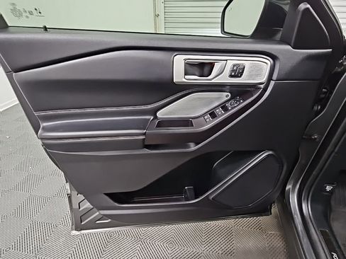 Used 2020 Ford Explorer ST w/ ST Street Pack image 31