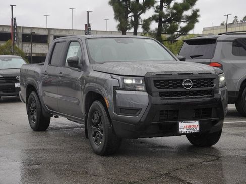 New 2026 Nissan Frontier SV image 2