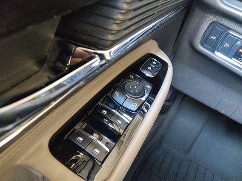 Used 2022 Lincoln Corsair Reserve w/ Elements Package FWD image 27