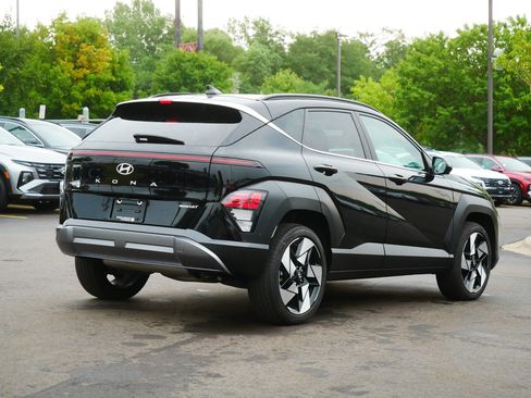 Used 2024 Hyundai Kona Limited AWD/4WD image 6