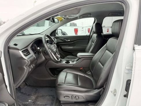 Used 2023 GMC Acadia SLT image 12