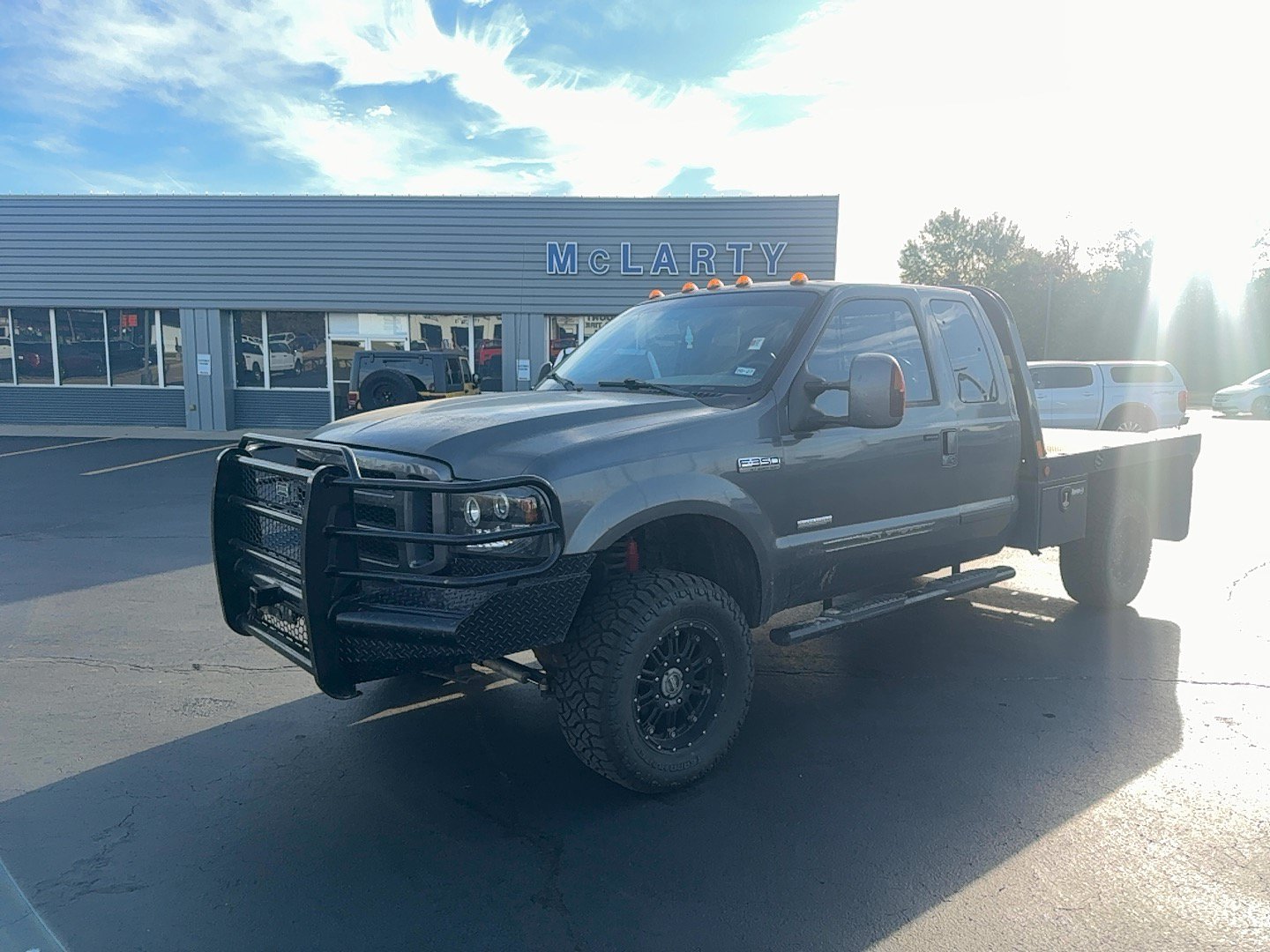 Used 2006 Ford F350 4x4 SuperCab Super Duty image 1