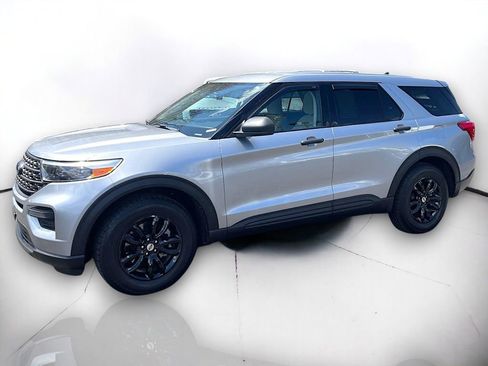 Used 2021 Ford Explorer 2WD image 2