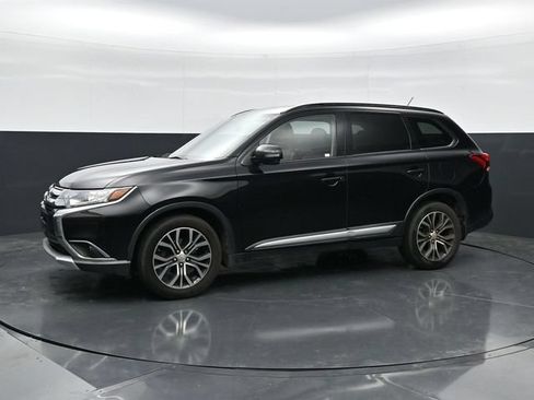 Used 2016 Mitsubishi Outlander AWD image 6