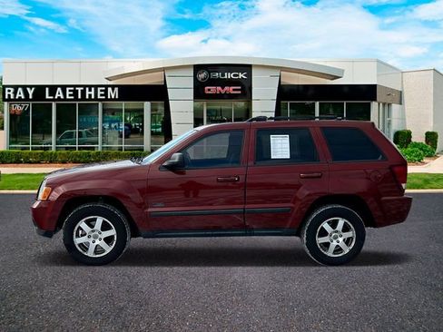Used 2008 Jeep Grand Cherokee Laredo image 2