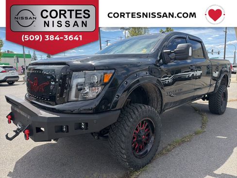 Used 2018 Nissan Titan SV w/ SV Convenience Package AWD/4WD image 1