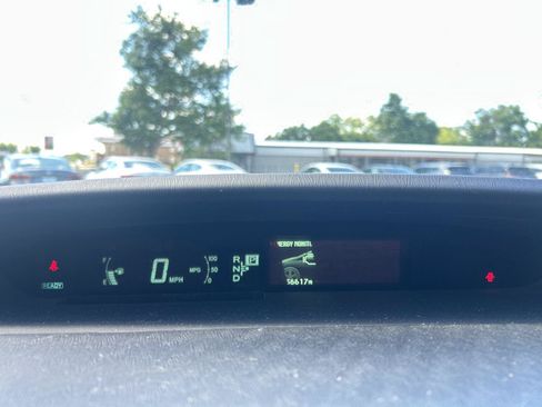 Used 2013 Toyota Prius Two FWD image 16