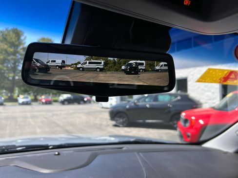 Used 2019 Cadillac Escalade Premium Luxury AWD/4WD image 20