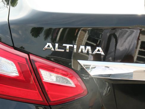 Used 2017 Nissan Altima 2.5 SV FWD image 26
