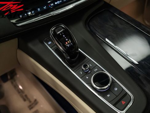 Used 2021 Cadillac Escalade Premium Luxury w/ Driver Assist Tech Package image 37