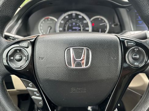 Used 2017 Honda Accord LX image 22