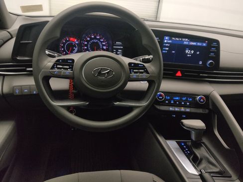 Used 2022 Hyundai Elantra SEL w/ Cargo Package FWD image 22