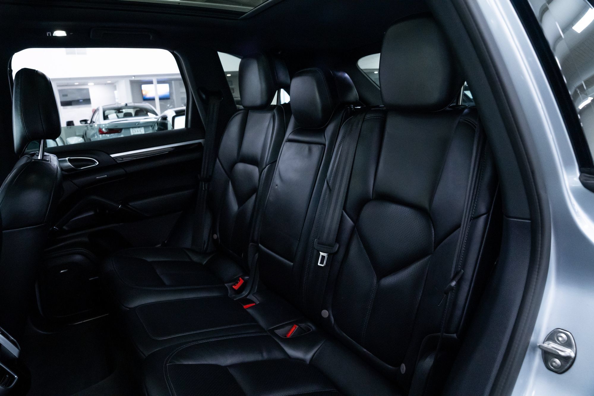 Used 2016 Porsche Cayenne AWD/4WD image 20