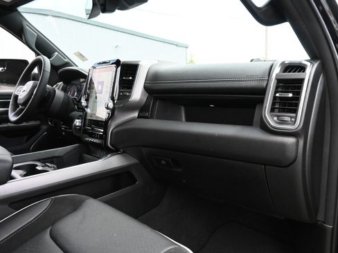Used 2026 RAM 1500 Laramie AWD/4WD image 21