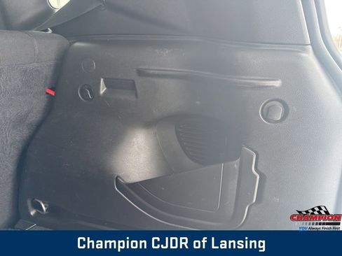 Used 2023 Jeep Renegade Latitude image 20