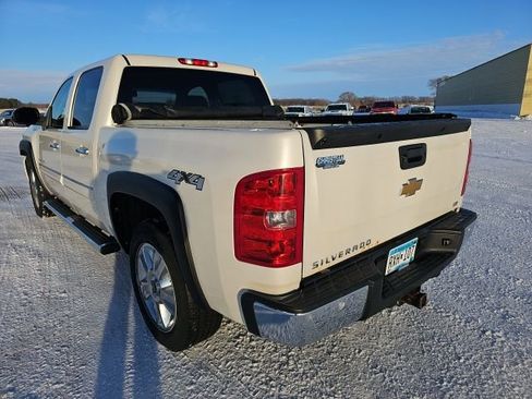 Used 2013 Chevrolet Silverado 1500 LTZ w/ LTZ White Diamond Edition image 3