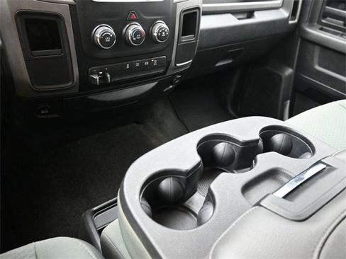 Used 2016 RAM 2500 Tradesman w/ Chrome Appearance Group image 26