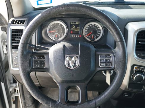 Used 2019 RAM 1500 Classic SLT image 21