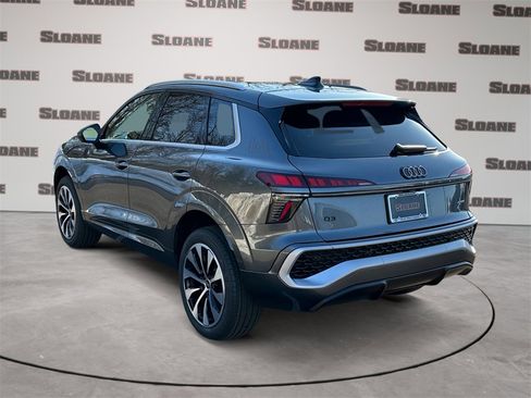 New 2026 Audi Q3 quattro 2.0T image 3