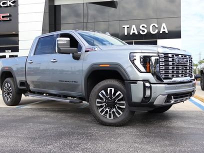 New 2026 GMC Sierra 2500 Denali w/ Denali Reserve Package