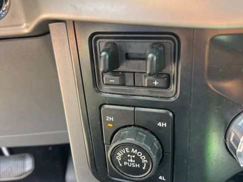 Used 2022 Ford F150 XLT w/ Equipment Group 302A High AWD/4WD image 19
