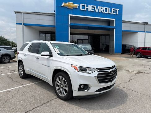 Used 2020 Chevrolet Traverse Premier w/ LPO, Floor Liner Package AWD/4WD image 1