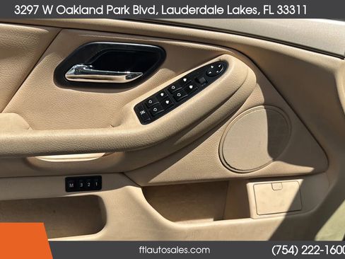 Used 2001 BMW 525i Sedan image 17