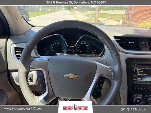 Used 2017 Chevrolet Traverse Premier AWD/4WD image 18