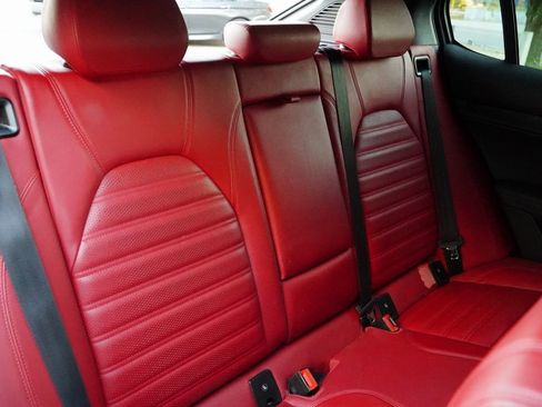 Used 2022 Alfa Romeo Stelvio Sprint image 30