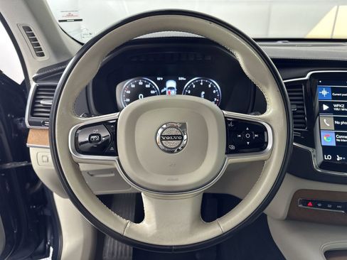 Used 2020 Volvo XC90 T6 Inscription w/ Protection Package Premier image 18