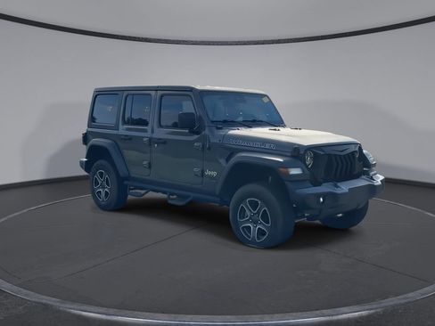 Used 2020 Jeep Wrangler Unlimited Sport S AWD/4WD image 2