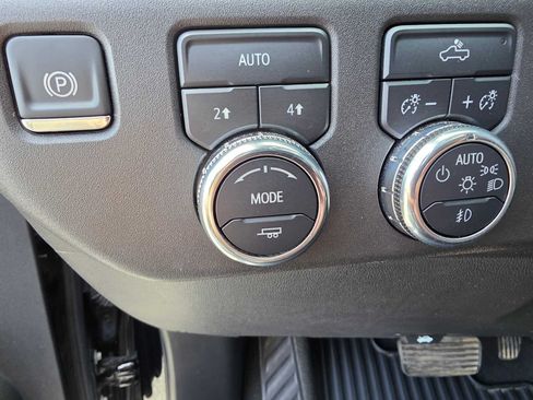 Used 2025 GMC Sierra 1500 Elevation AWD/4WD image 23