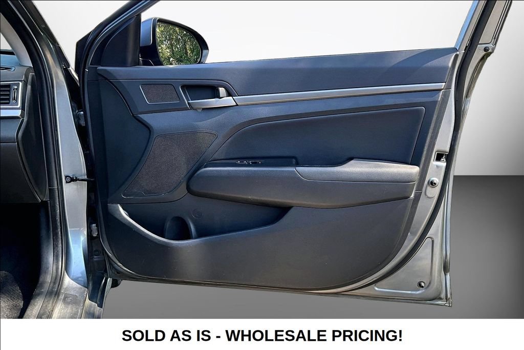 Used 2017 Hyundai Elantra Limited FWD image 26