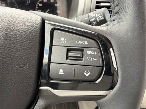 Used 2025 Honda Odyssey EX-L image 24