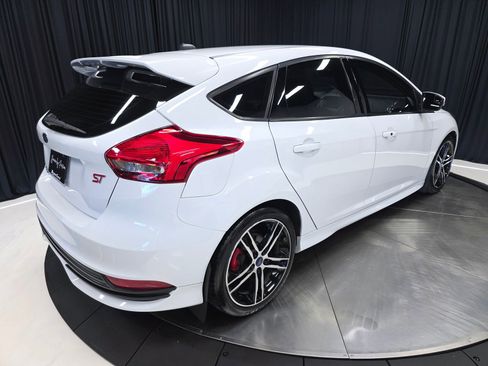 Used 2016 Ford Focus ST w/ Equipment Group 402A FWD image 53