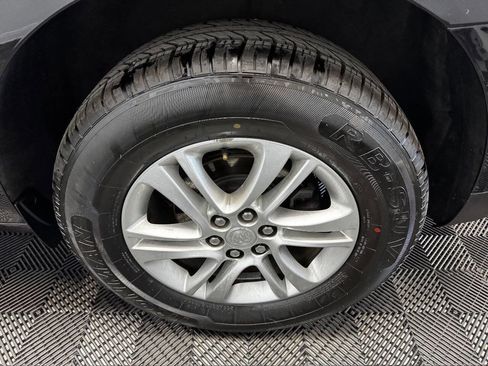 Used 2019 Buick Enclave Essence image 20