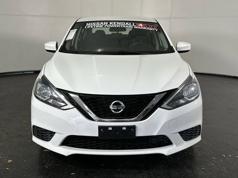 Used 2017 Nissan Sentra S image 4