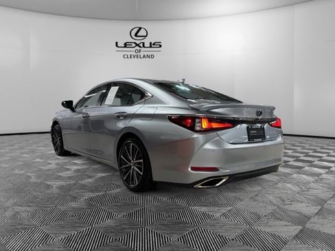 Used 2023 Lexus ES 350 w/ Premium Package image 5