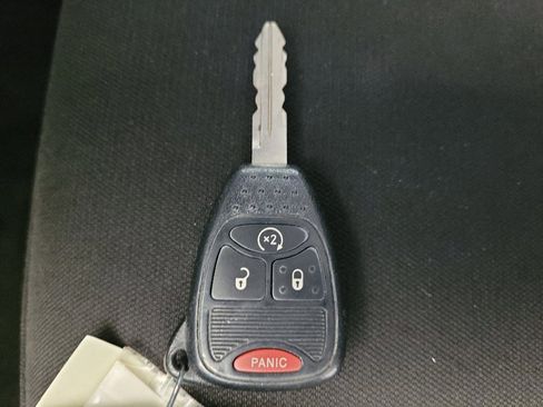 Used 2016 Jeep Wrangler Unlimited Sahara w/ Connectivity Group image 32