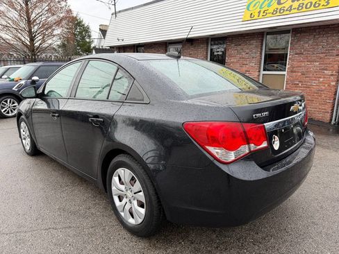 Used 2016 Chevrolet Cruze LS image 9