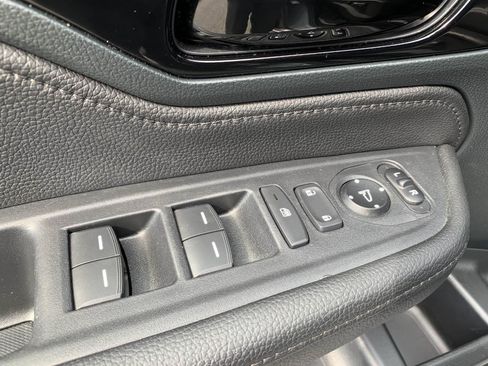 Certified 2024 Honda Odyssey Touring image 12
