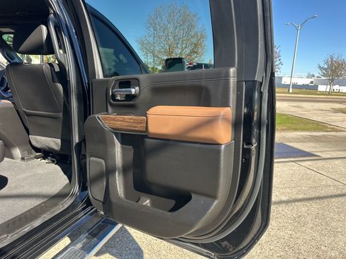 Used 2022 Chevrolet Silverado 3500 High Country w/ Safety Package II image 13