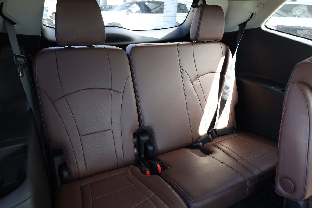 Used 2019 Buick Enclave Avenir w/ Avenir Technology Package AWD/4WD image 19