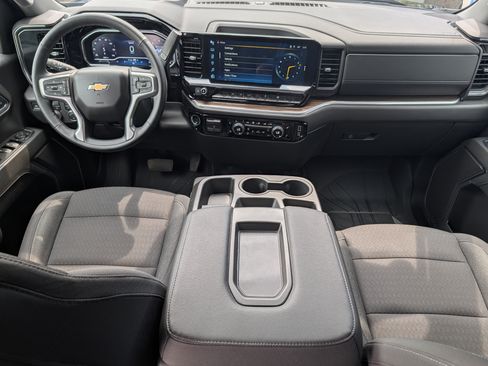 Certified 2024 Chevrolet Silverado 1500 LT w/ Protection Package AWD/4WD image 11