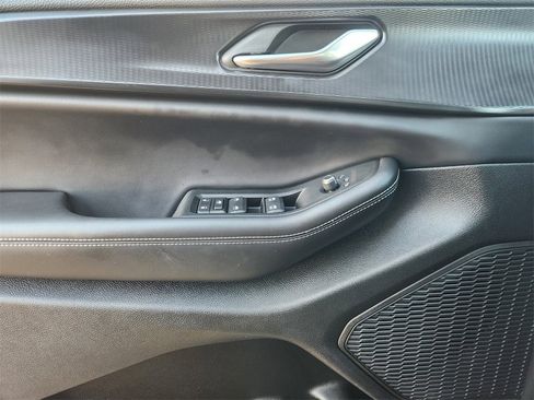 Used 2025 Jeep Grand Cherokee L Altitude image 19