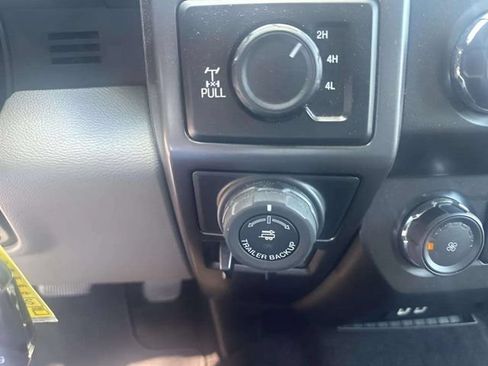 Used 2019 Ford F150 XLT w/ Equipment Group 302A Luxury AWD/4WD image 16