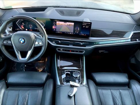 Used 2025 BMW X5 xDrive50e image 15