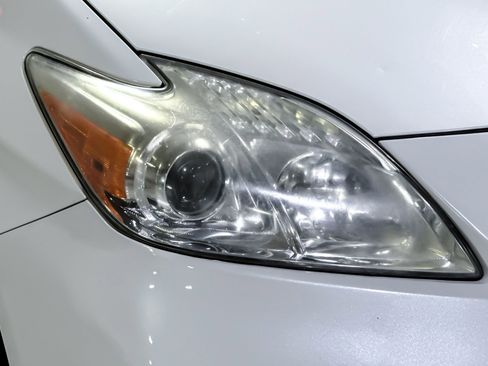 Used 2013 Toyota Prius Two image 10